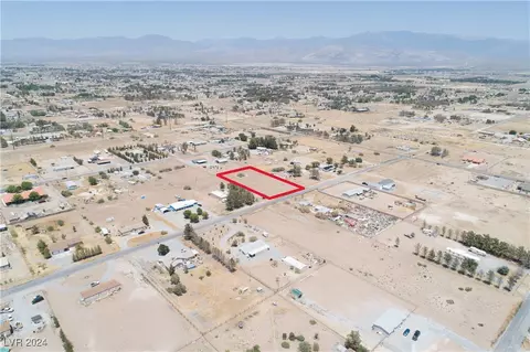1240 E Fremont St #3, Pahrump, NV 89048