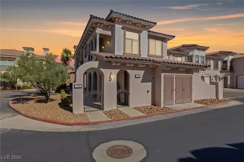 10 Via Vasari #101, Henderson, NV 89011