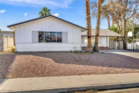 3931 Syracuse Dr, Las Vegas, NV 89121