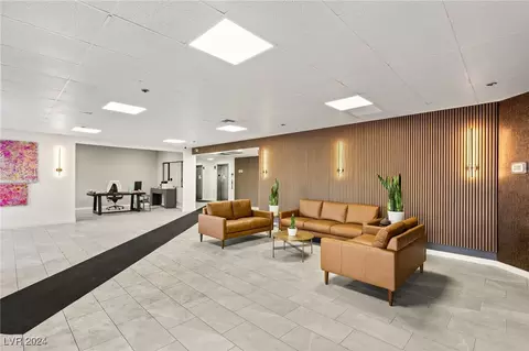3930 University Center Dr #403, Las Vegas, NV 89119