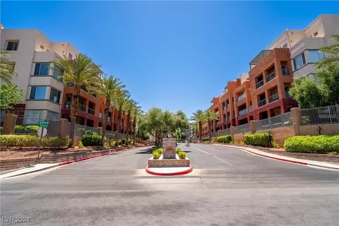 91 E Agate Ave #302, Las Vegas, NV 89123