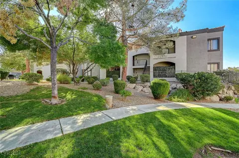 950 Seven Hills Dr #2812, Henderson, NV 89052