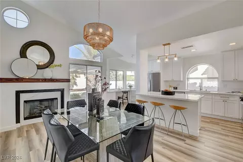9812 Virginia Woods Cir, Las Vegas, NV 89117