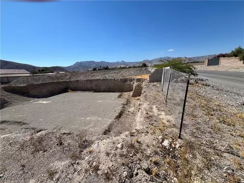 9685 W La Madre Way, Las Vegas, NV 89149