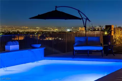 29 Isleworth Dr, Henderson, NV 89052