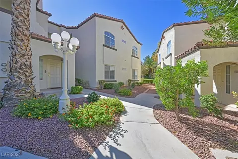 2975 Bluegrass Ln #1212, Henderson, NV 89074