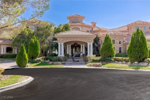 9401 Kings Gate Ct, Las Vegas, NV 89145