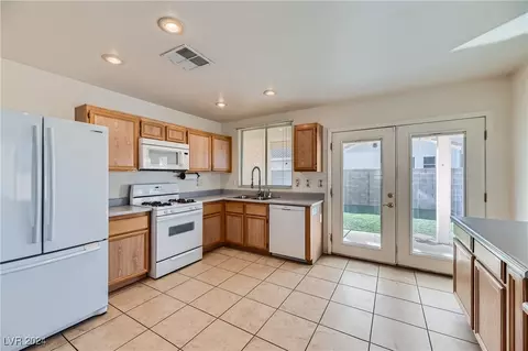 621 Black Sand Ct, Henderson, NV 89011