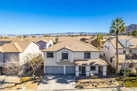 26 Drawback St, Henderson, NV 89012