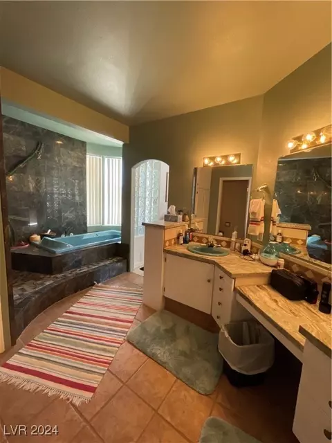 Bath - 291 E Madison Ave, Ely, NV 89301 photo 1 of 6
