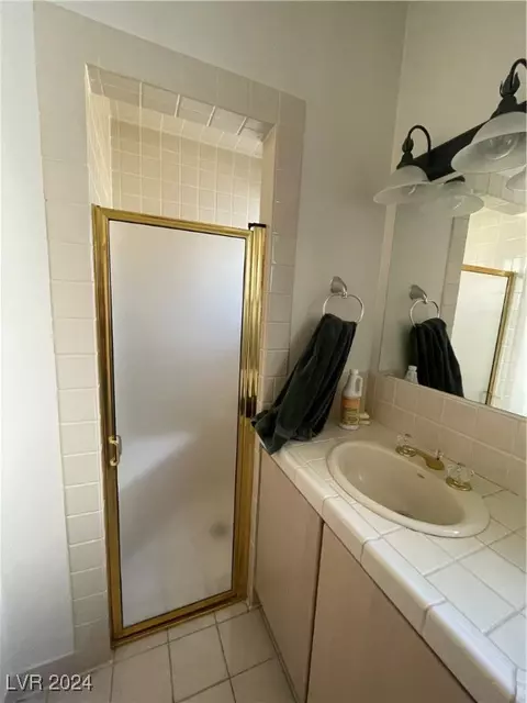 Bath - 291 E Madison Ave, Ely, NV 89301 photo 6 of 6