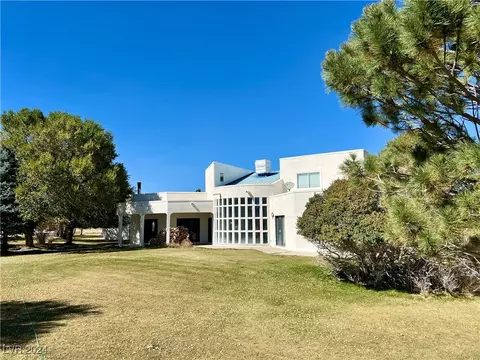 Exterior - 291 E Madison Ave, Ely, NV 89301 photo 12 of 14