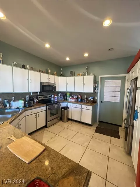 Kitchen - 291 E Madison Ave, Ely, NV 89301 photo 5 of 5