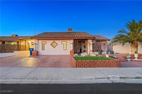 7124 Pleasant View Ave, Las Vegas, NV 89147