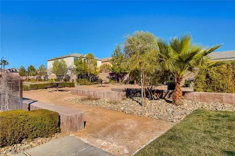 Exterior - 8333 Saddleback Ledge Ave, Las Vegas, NV 89147 photo 8 of 12
