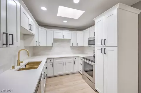 2772 Heritage Ct, Las Vegas, NV 89121