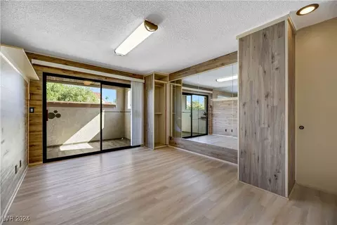 4360 Gannet Cir #21, Las Vegas, NV 89103