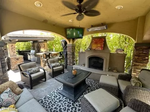 8175 Arville St #192, Las Vegas, NV 89139