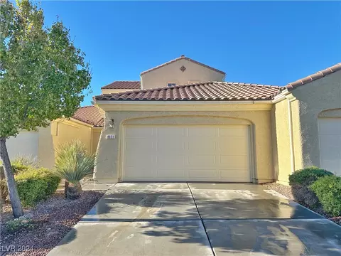 8621 Echo Grande Dr, Las Vegas, NV 89131