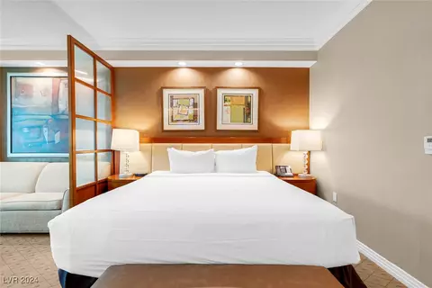 135 E Harmon Ave #1917, Las Vegas, NV 89109