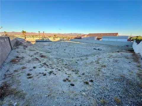 3251 Cottonwood Dr, Laughlin, NV 89029
