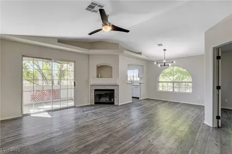 3404 Winterhaven St #204, Las Vegas, NV 89108