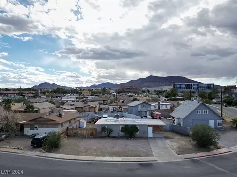 70 Oklahoma Dr, Henderson, NV 89015