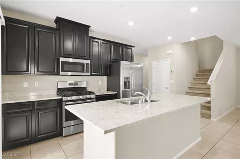 4465 Violet Flowers St #1017, North Las Vegas, NV 89031