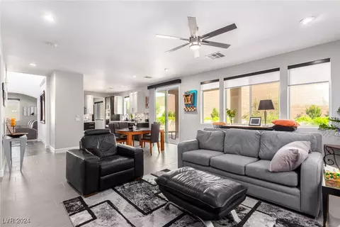 312 Misty Moonlight St, Henderson, NV 89015