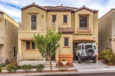 9105 Parapet Ave, Las Vegas, NV 89149