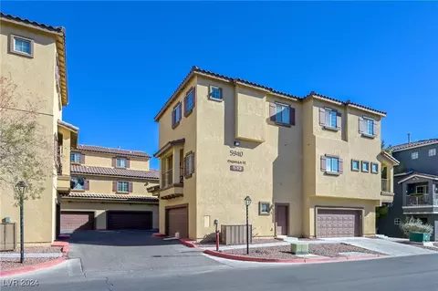 5940 Palmilla St #5, North Las Vegas, NV 89031