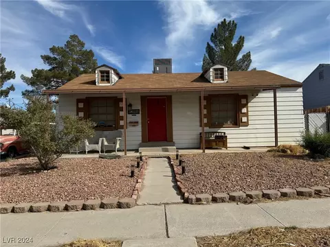1135 Chapman Dr, Las Vegas, NV 89104