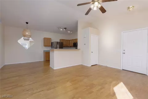 2101 Jade Creek St #201, Las Vegas, NV 89117
