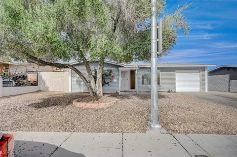 4944 E Harmon Ave, Las Vegas, NV 89121