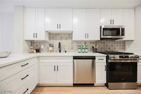 7624 Amato Ave, Las Vegas, NV 89128