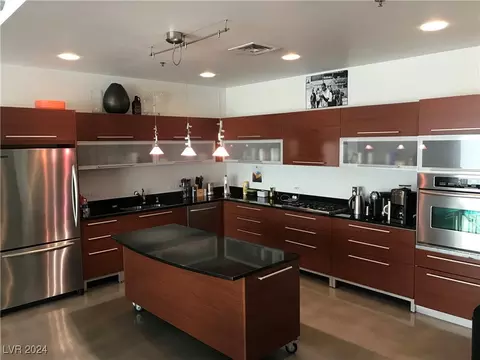 900 Las Vegas Blvd #1409, Las Vegas, NV 89101