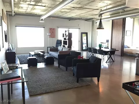 900 Las Vegas Blvd #813, Las Vegas, NV 89101