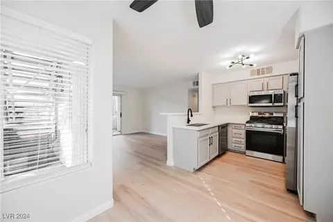 3047 Casey Dr #103, Las Vegas, NV 89120