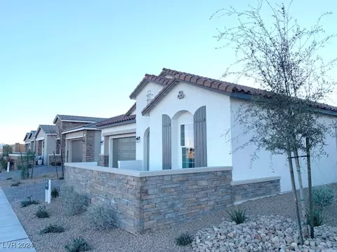 7467 Hadnot St, Las Vegas, NV 89166