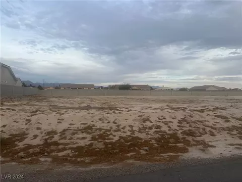 6621 S Parkwood Ct, Pahrump, NV 89061
