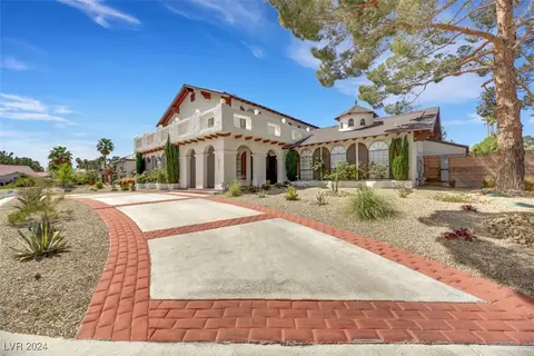 2741 Tioga Pines Cir, Las Vegas, NV 89117