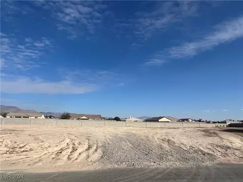 6631 S Parkwood Ct, Pahrump, NV 89061