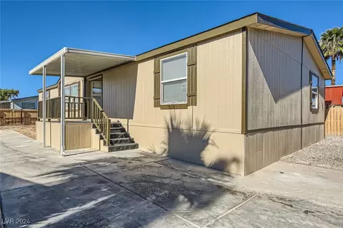 5649 Tahoe Dr, Las Vegas, NV 89142