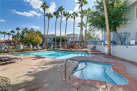 Exterior - 2201 Ramsgate Dr #424, Henderson, NV 89074 photo 4 of 8