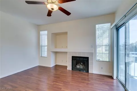 Living - 2201 Ramsgate Dr #424, Henderson, NV 89074 photo 2 of 14