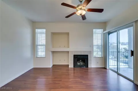 Living - 2201 Ramsgate Dr #424, Henderson, NV 89074 photo 6 of 14