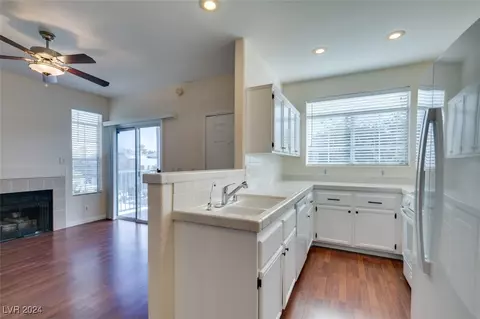 Kitchen - 2201 Ramsgate Dr #424, Henderson, NV 89074 photo 1 of 5