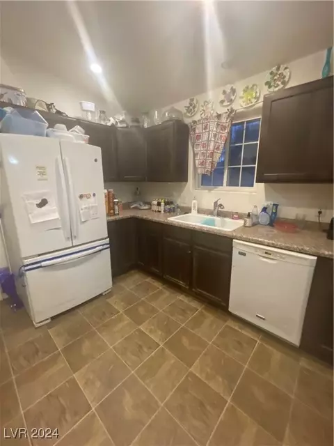 130 J V Walker St, Ely, NV 89301 photo 2