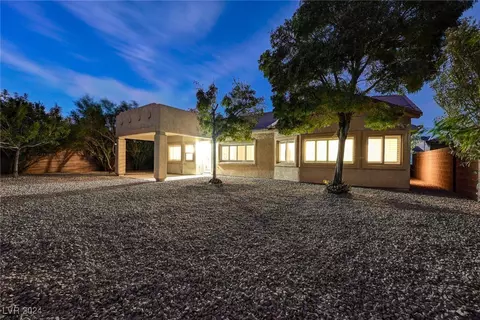 3647 Waynesvill St, Las Vegas, NV 89122