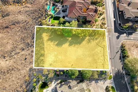 14 Pyrenees Ct, Henderson, NV 89011